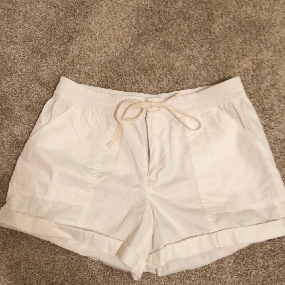 Lou and Grey white linen drawstring Shorts